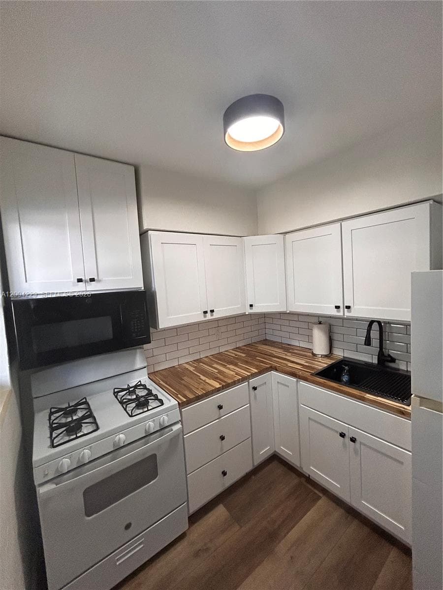 350 75th St # 109, Miami Beach, FL 33141 photo 5