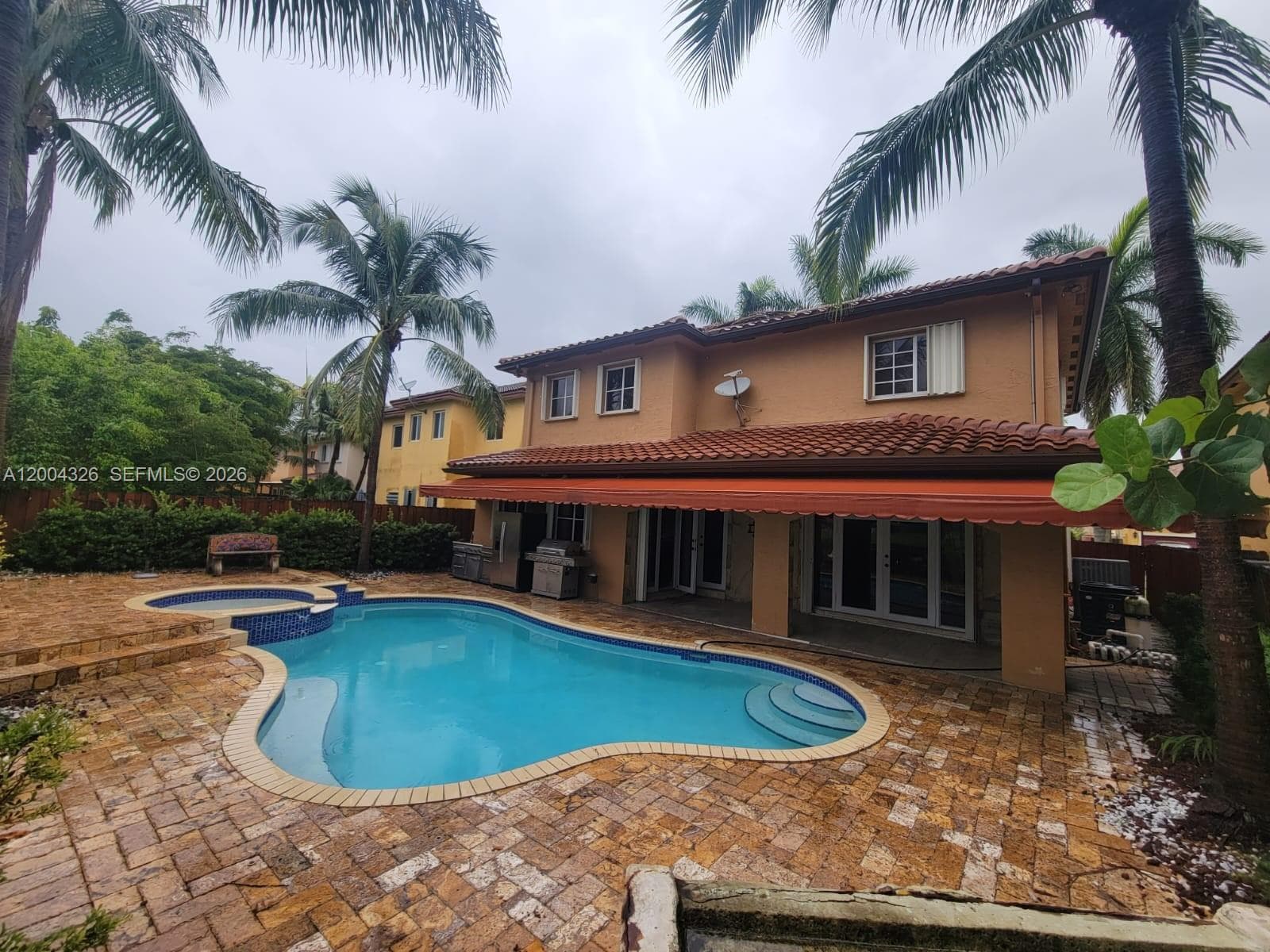 2614 NE 41st Rd, Homestead, FL 33033 photo 2
