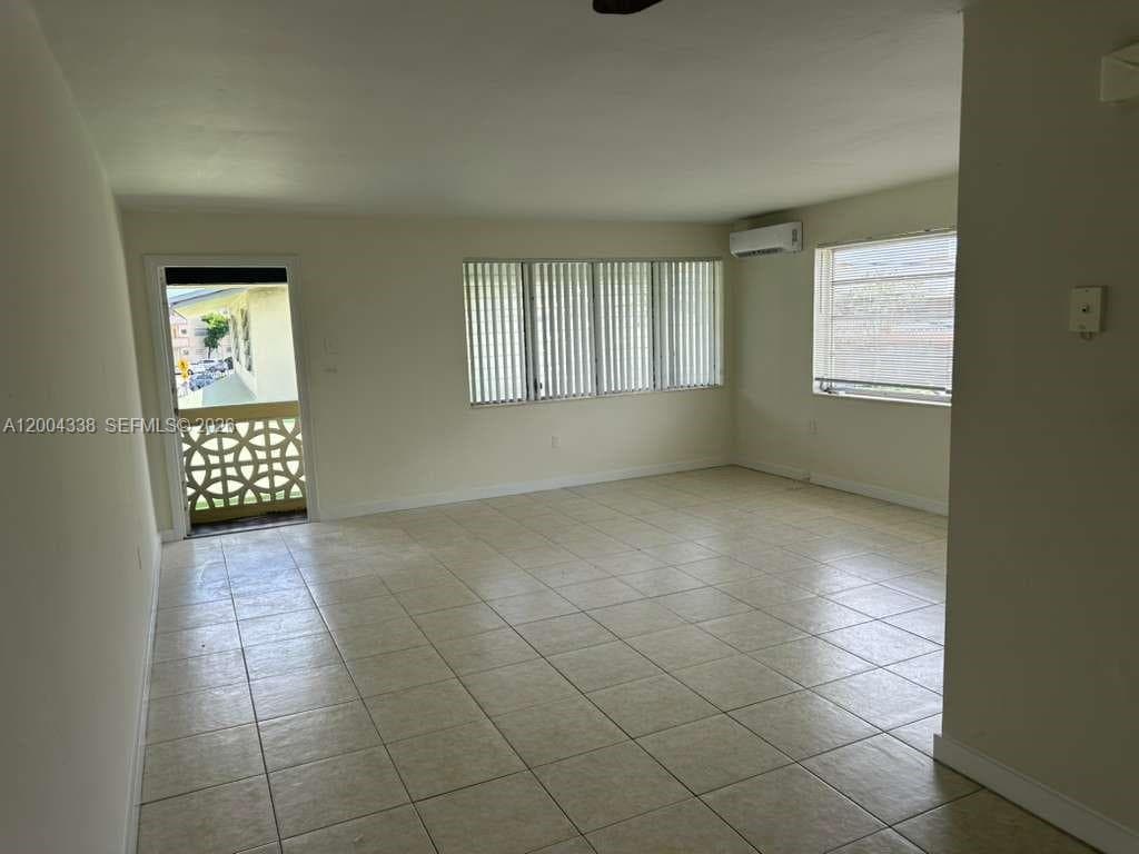 11925 NE 19th Dr # 8, North Miami, FL 33181 photo 2