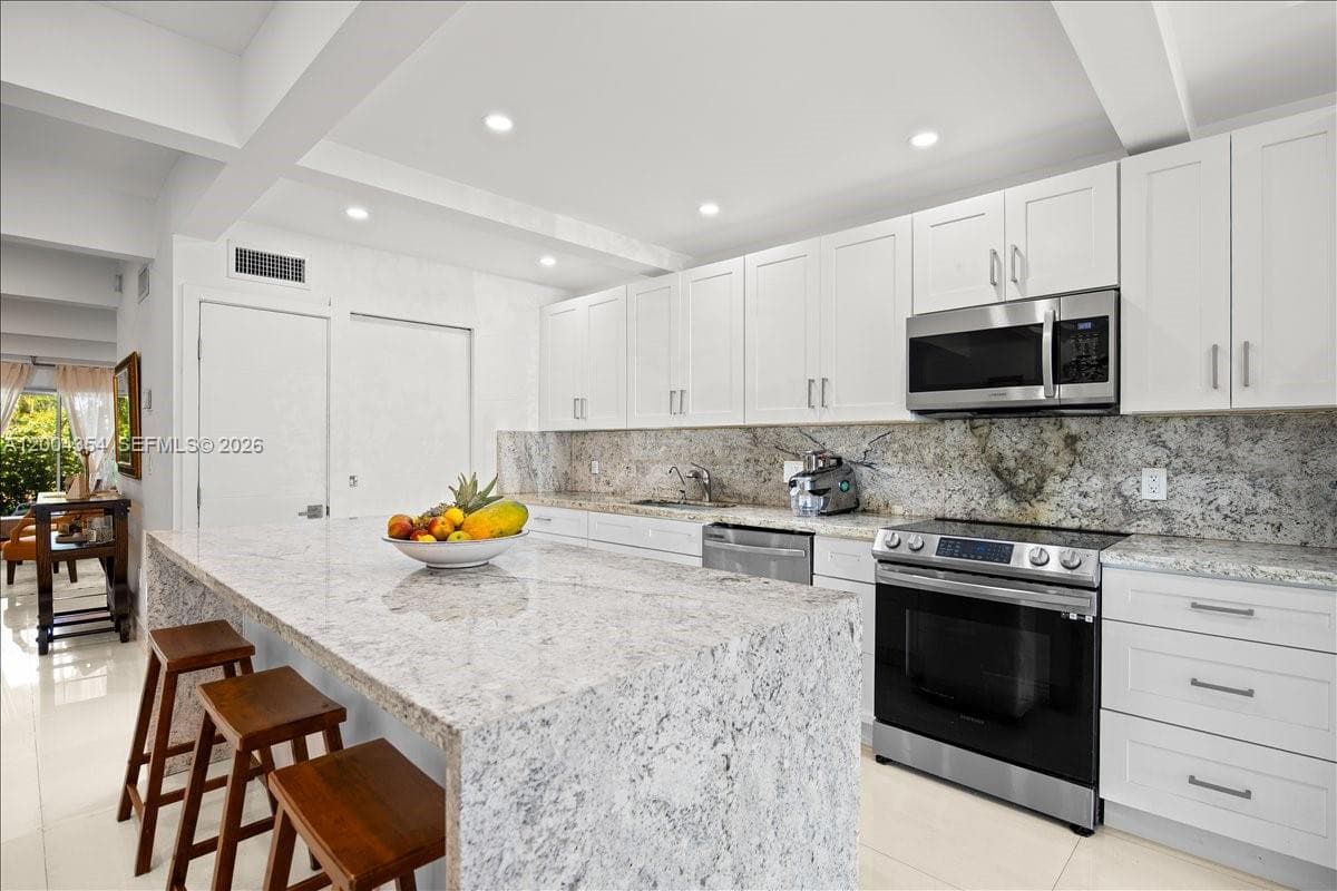 19220 NE 25th Ave # 274B, Miami, FL 33180 photo 4