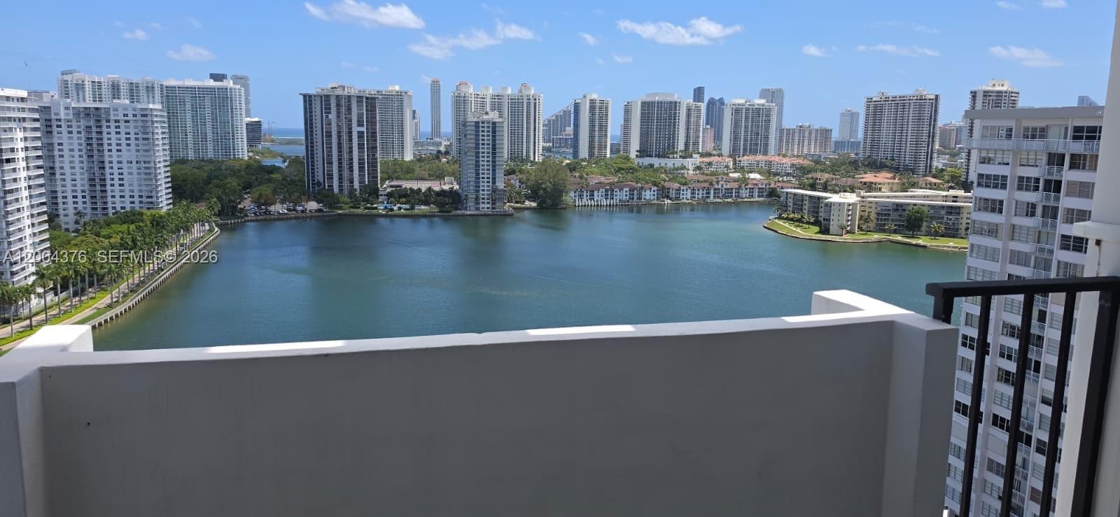 2750 NE 183rd St # 2010, Aventura, FL 33160 photo 2