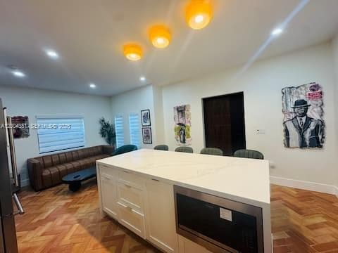 905 SW 13th Ct # 905, Miami, FL 33135 photo 4