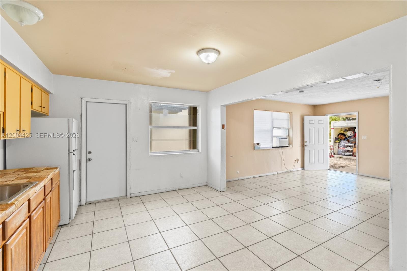 723 NW 15th Ter, Fort Lauderdale, FL 33311 photo 4