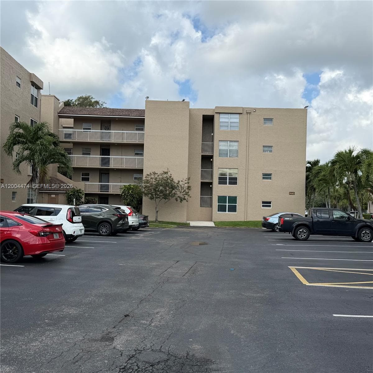 9440 Tangerine Pl # 206, Davie, FL 33324 photo 2