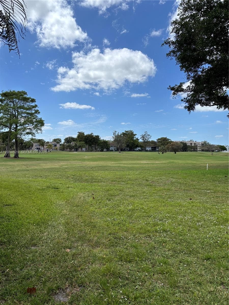 1045 Country Club Dr # 307, Margate, FL 33063 photo 2