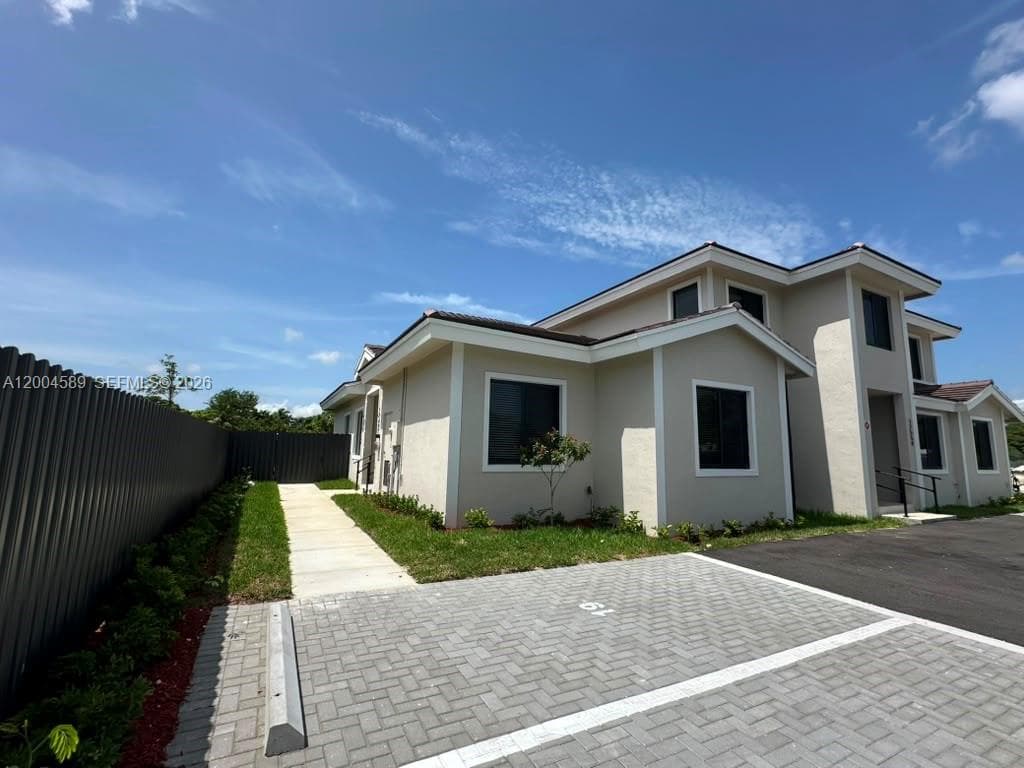12552 SW 194th St # 0, Miami, FL 33177 photo 4