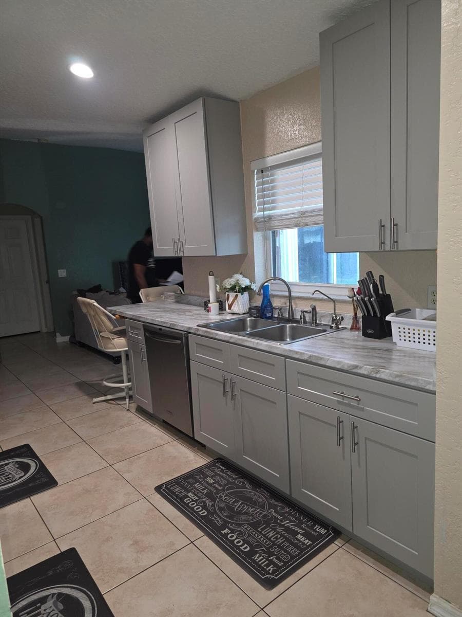 557 SW Baoy Avenue, Port St. Lucie, FL 34953 photo 3