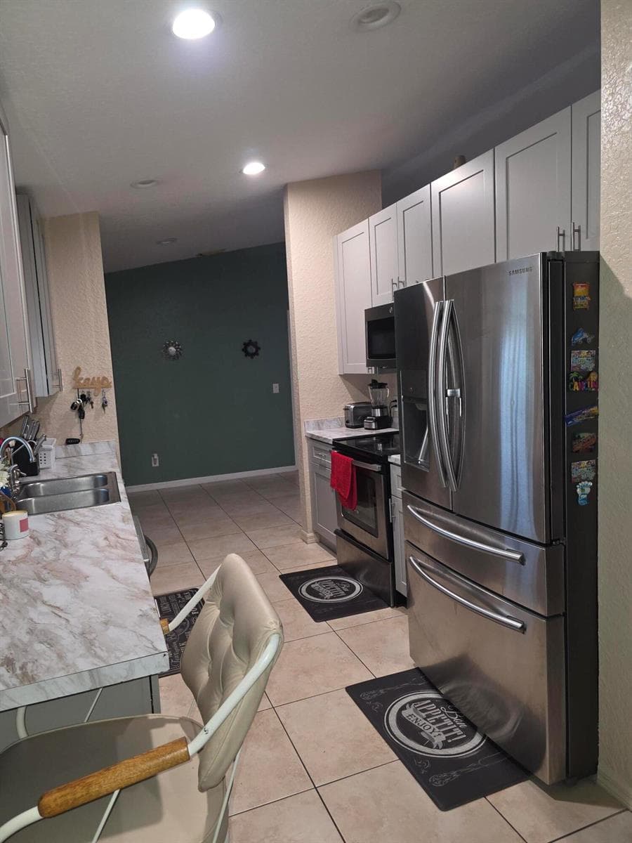 557 SW Baoy Avenue, Port St. Lucie, FL 34953 photo 4