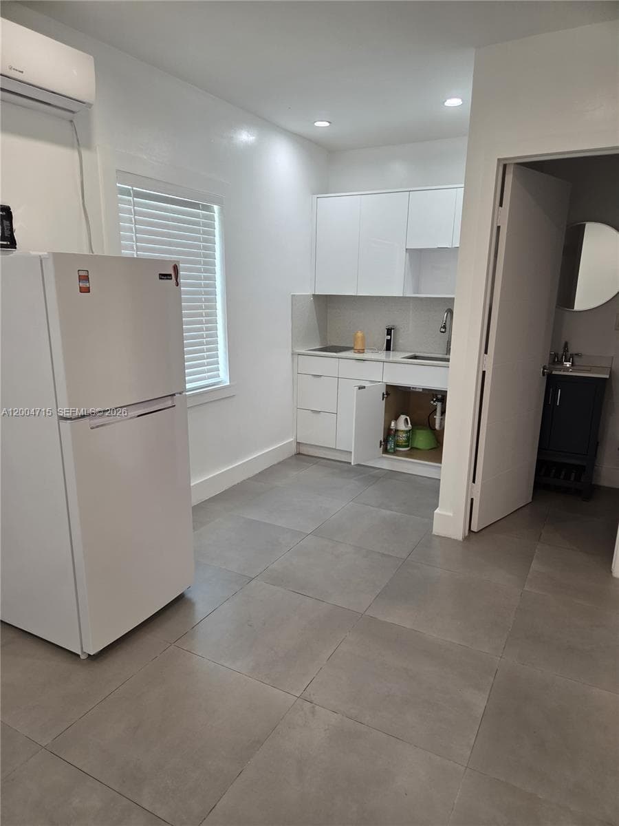 6335 N Miami Ave # 3, Miami, FL 33150 photo 3