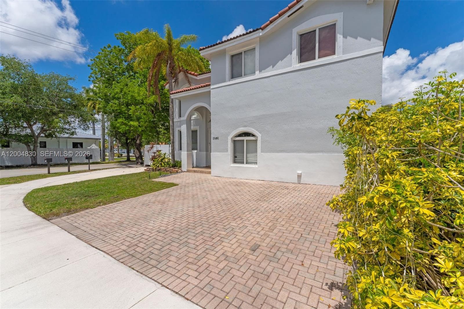 13891 SW 39th Ter, Miami, FL 33175 photo 2
