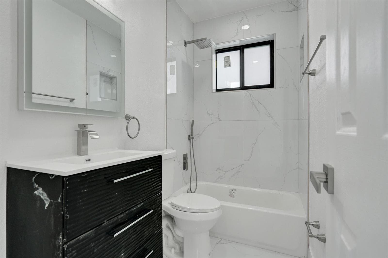 2301 Alcazar Drive, Miramar, FL 33023 photo 5
