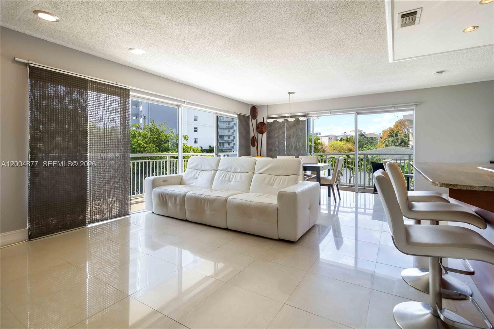 126 Golden Isles Dr # 32A, Hallandale Beach, FL 33009 photo 4