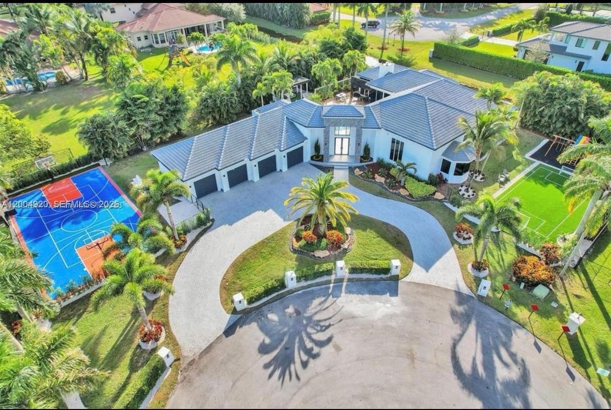 11400 NW 7th St, Plantation, FL 33325 photo 2