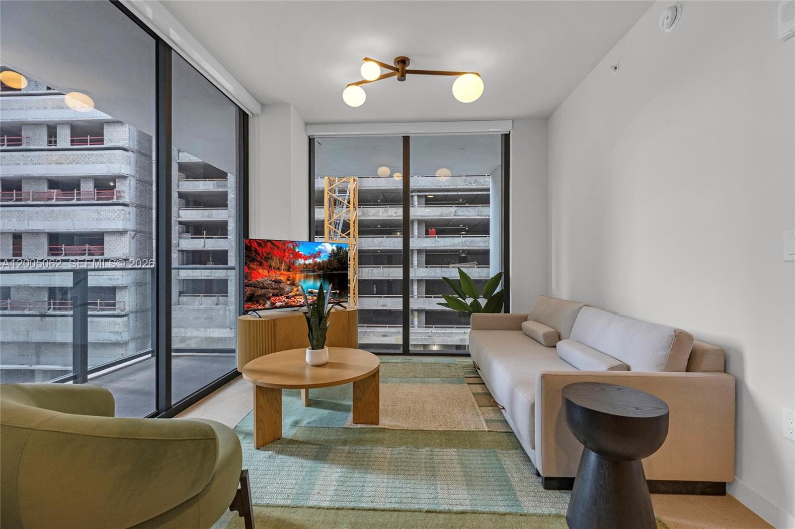 11 NE 6th St # 407, Miami, FL 33132 photo 5