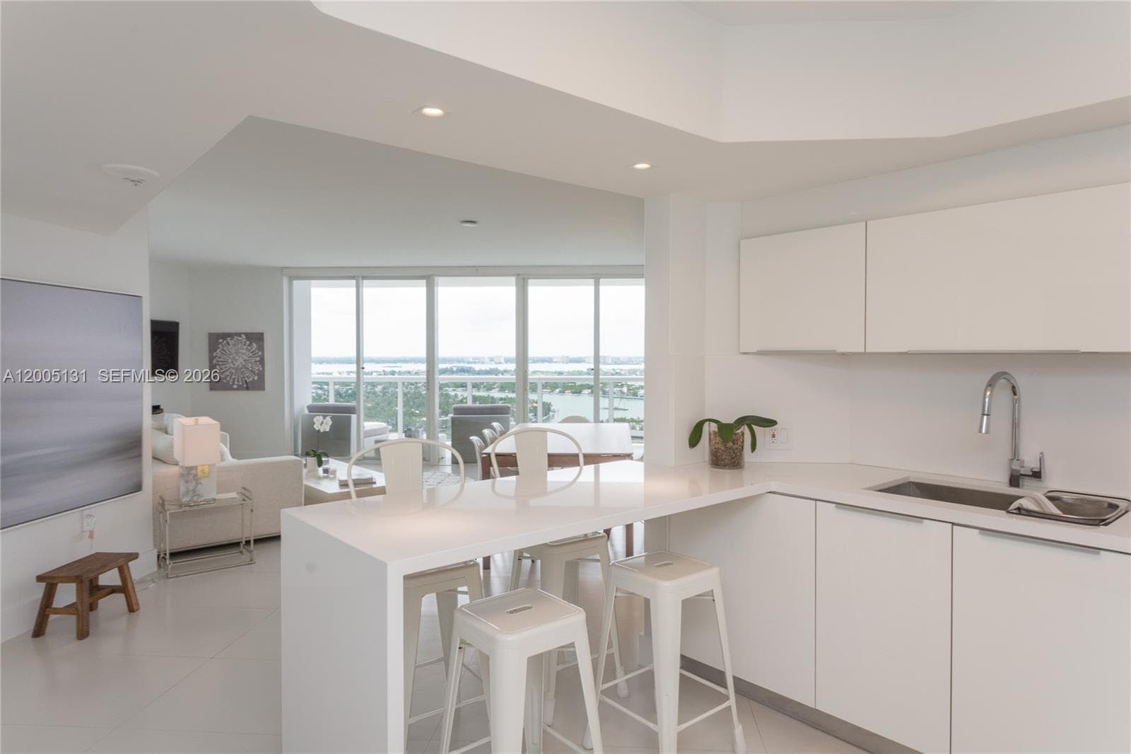 6301 Collins Ave # 3006, Miami Beach, FL 33141 photo 4