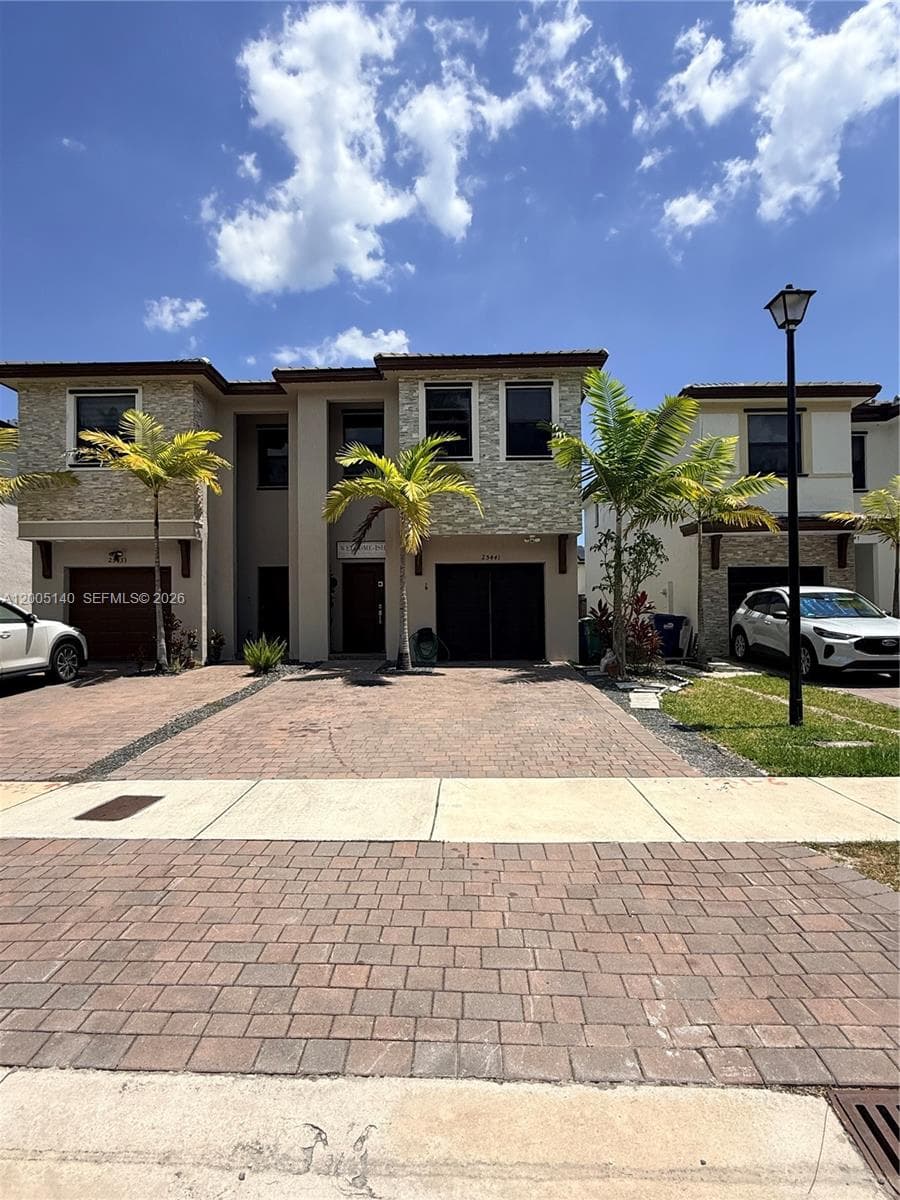 25441 SW 109th Ave, Miami, FL 33032 photo 2