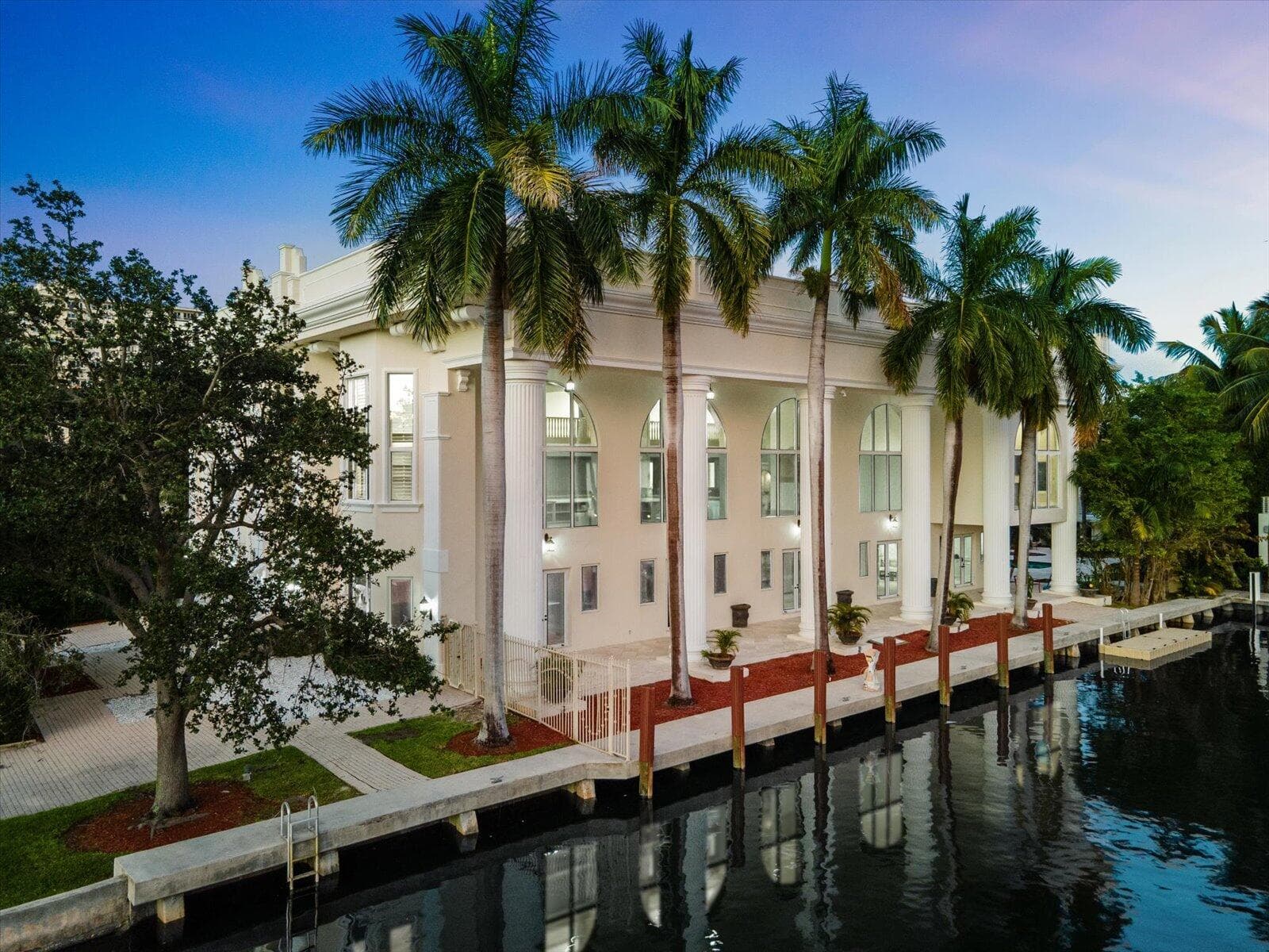 414 Riviera Isle Drive, Fort Lauderdale, FL 33301 photo 2