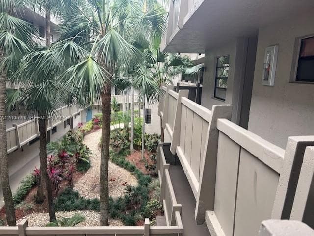 1101 Colony Point Cir # 318, Pembroke Pines, FL 33026 photo 2