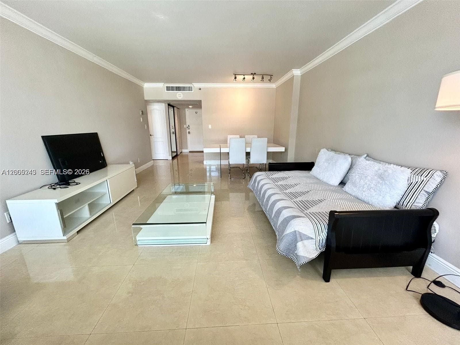 100 Lincoln Rd # 1010, Miami Beach, FL 33139 photo 2