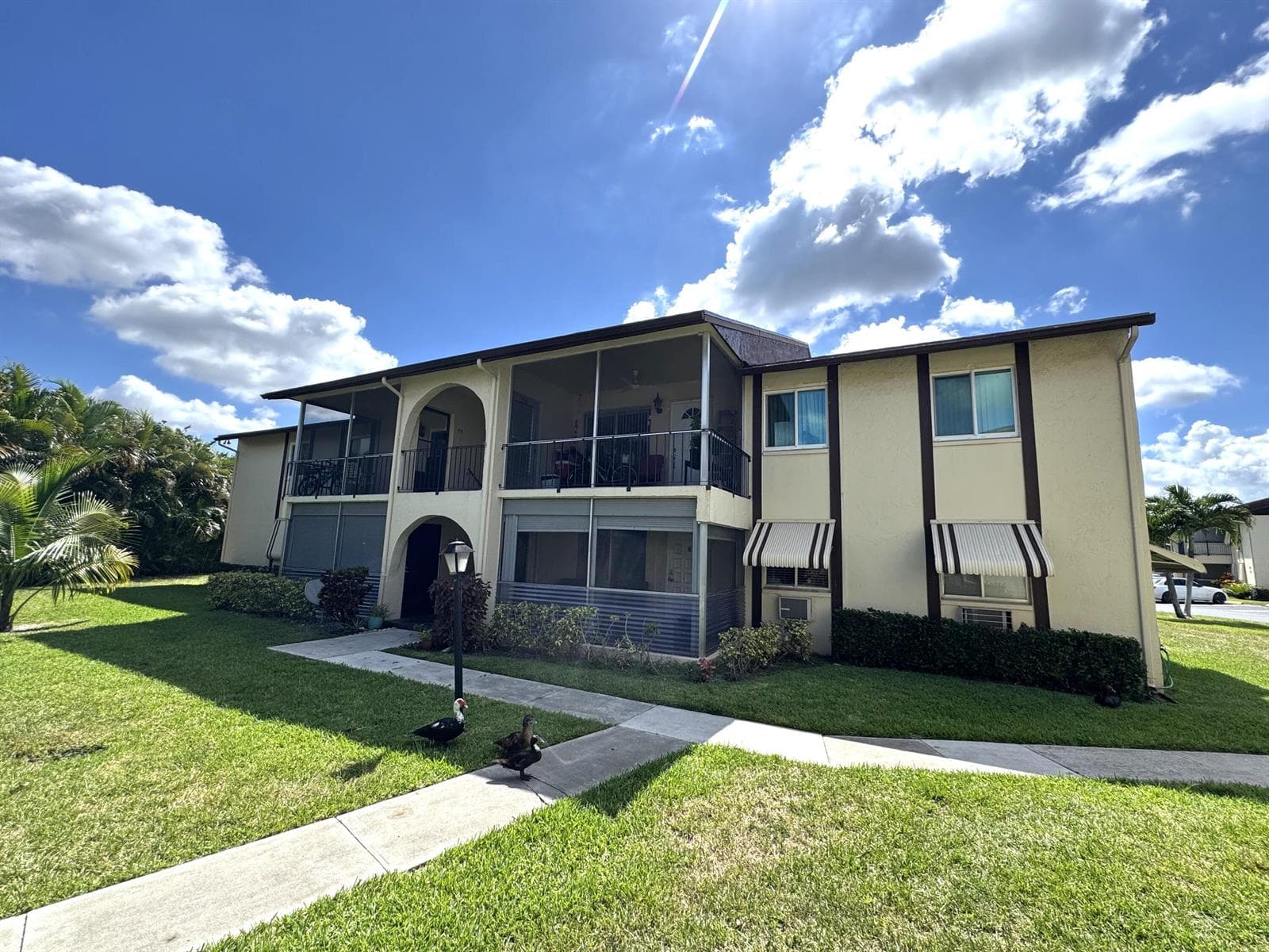 5817 La Pinata Boulevard # C-1, FL 33463 photo 2