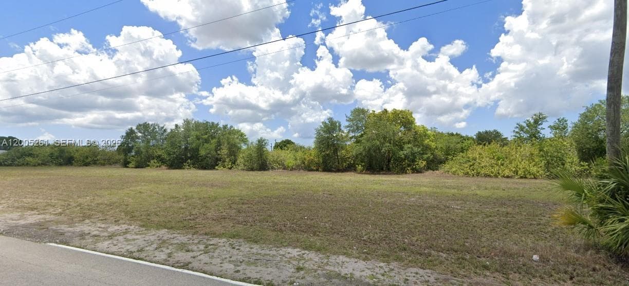 1702 NE 10th PL, Cape Coral, FL 33909