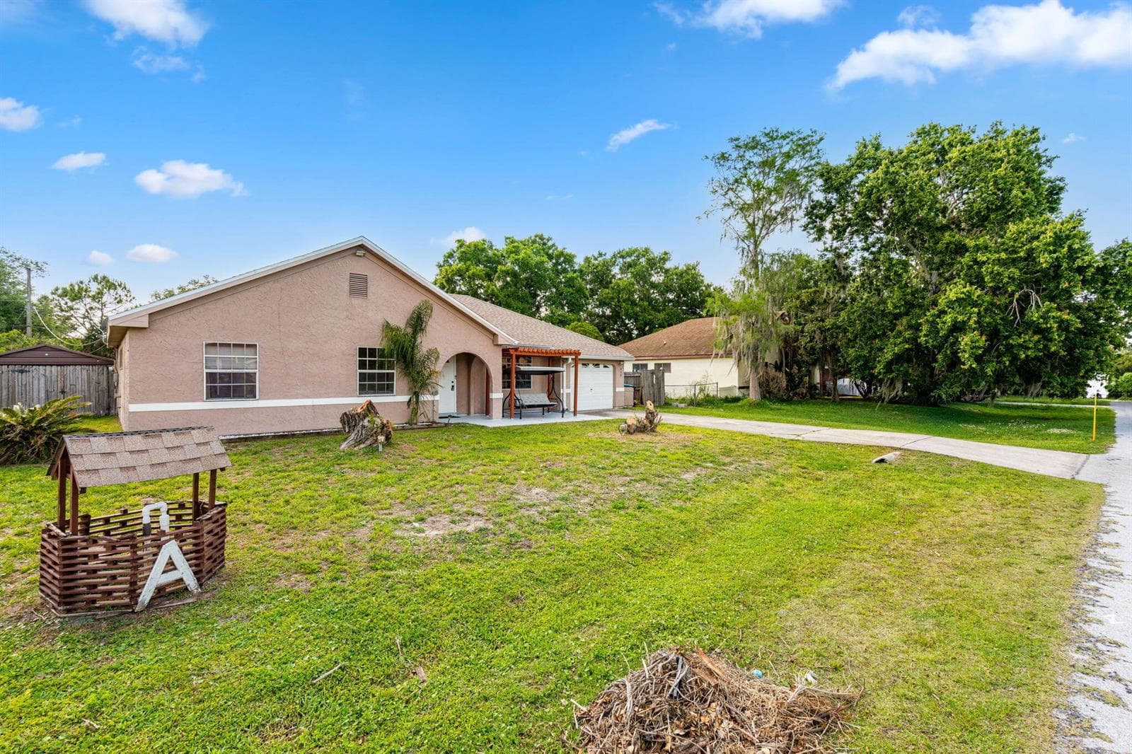 950 SE Taft Ave Avenue, Palm Bay, FL 32909 photo 2