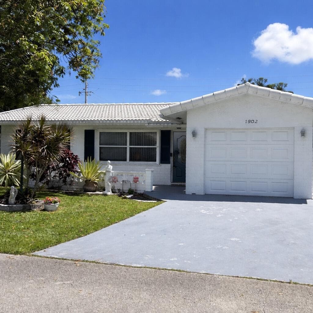 1902 SW 22nd Avenue, Boynton Beach, FL 33426 photo 2