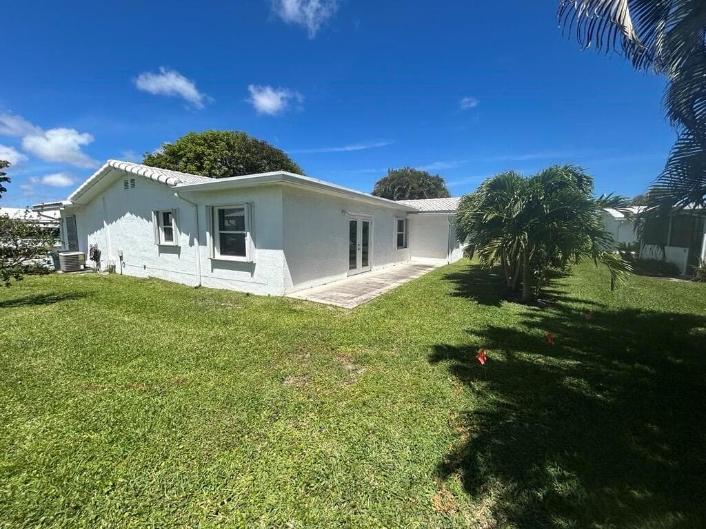 1902 SW 22nd Avenue, Boynton Beach, FL 33426 photo 5
