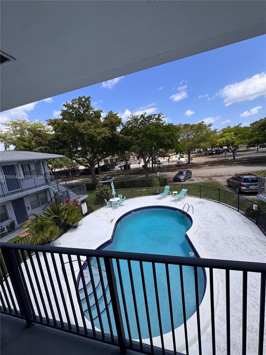 3510 Harrison St # 12, Hollywood, FL 33021 photo 2