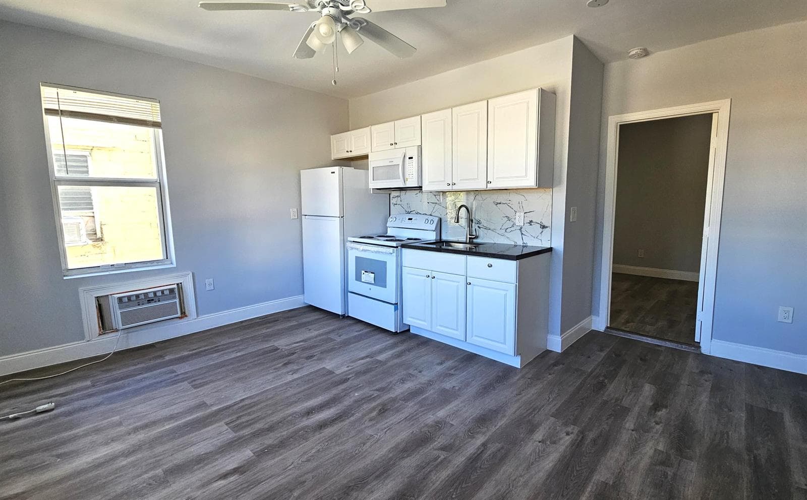 1142 SW 4th Street # 15, Miami, FL 33130 photo 2