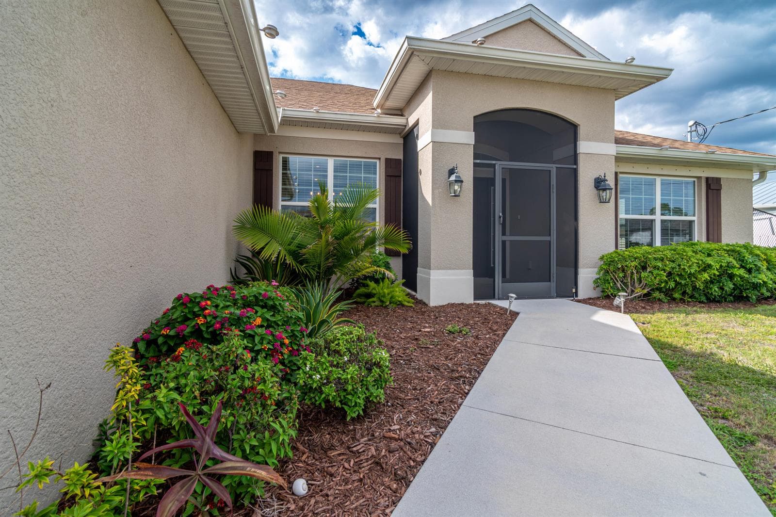 1513 NE 43rd Terrace, Cape Coral, FL 33909 photo 2