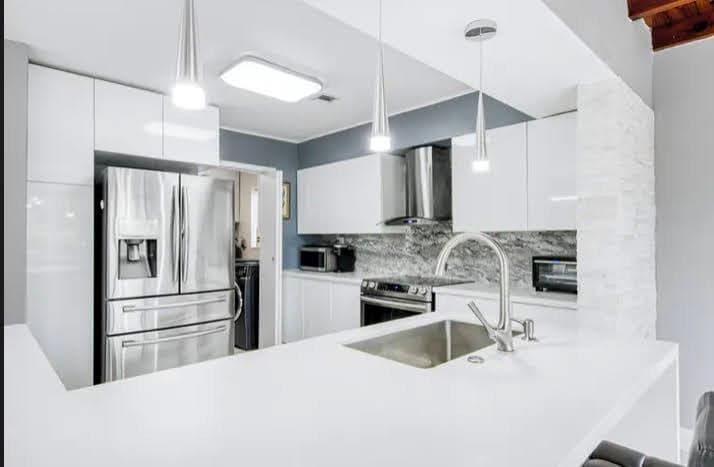 1905 N 45th Avenue, Hollywood, FL 33021 photo 4