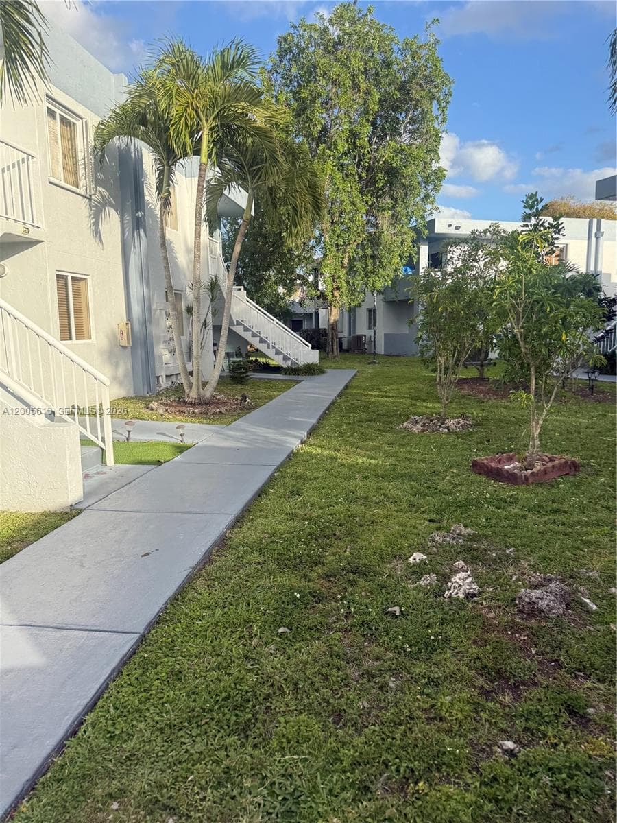 6219 SW 131st Pl # 204, Miami, FL 33183 photo 5