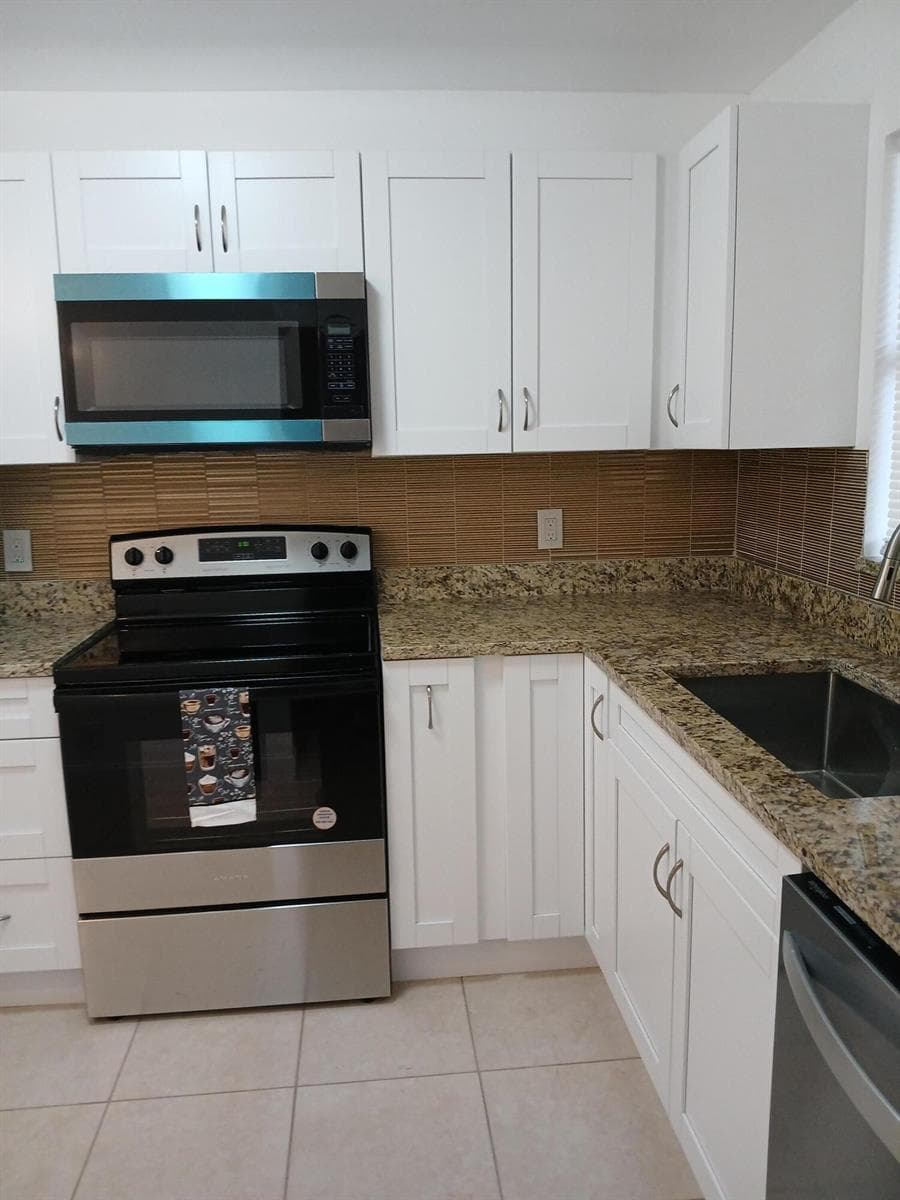 4760 Lucerne Lakes Boulevard W # 405, Lake Worth, FL 33467 photo 4