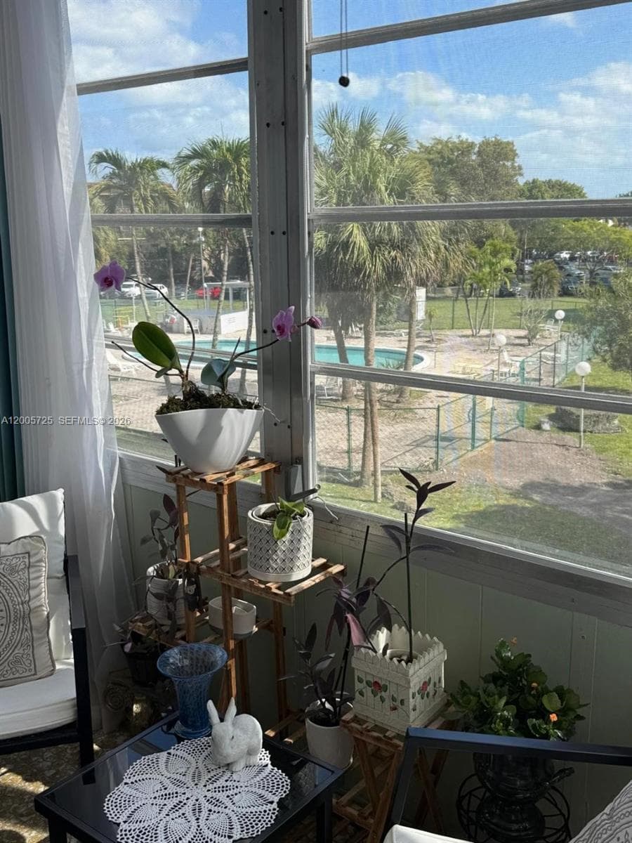 447 NE 195th St # 310, Miami, FL 33179 photo 3