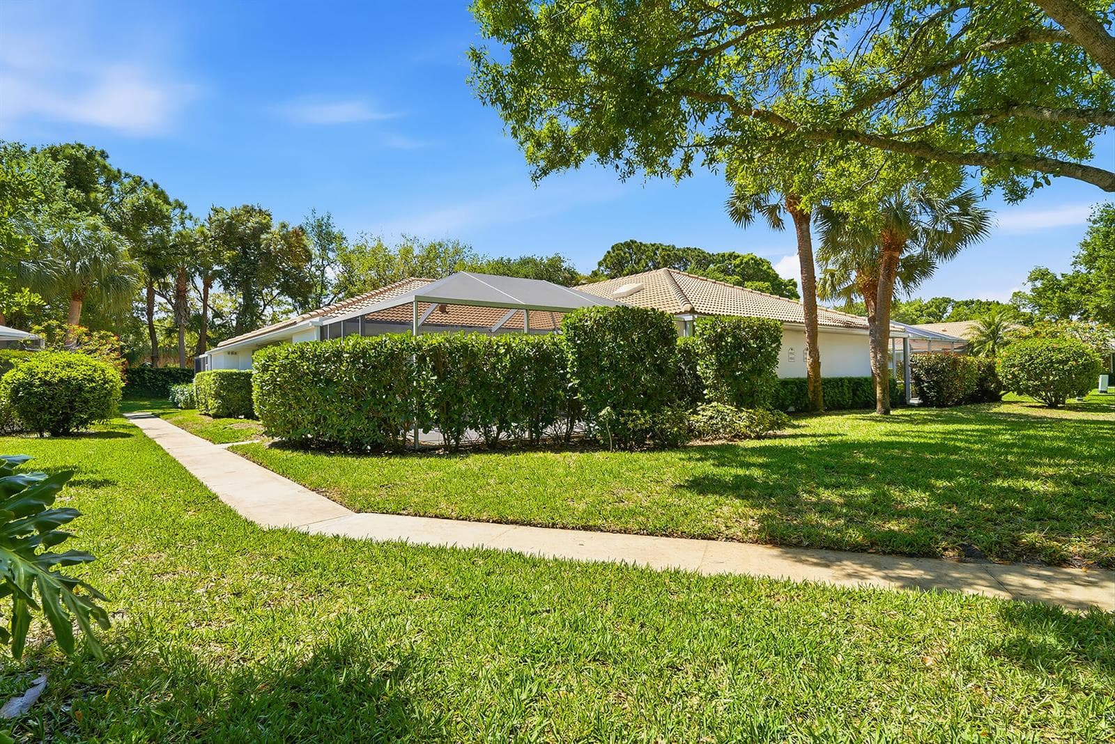 9502 Chapman Oak Court, Palm Beach Gardens, FL 33410 photo 2