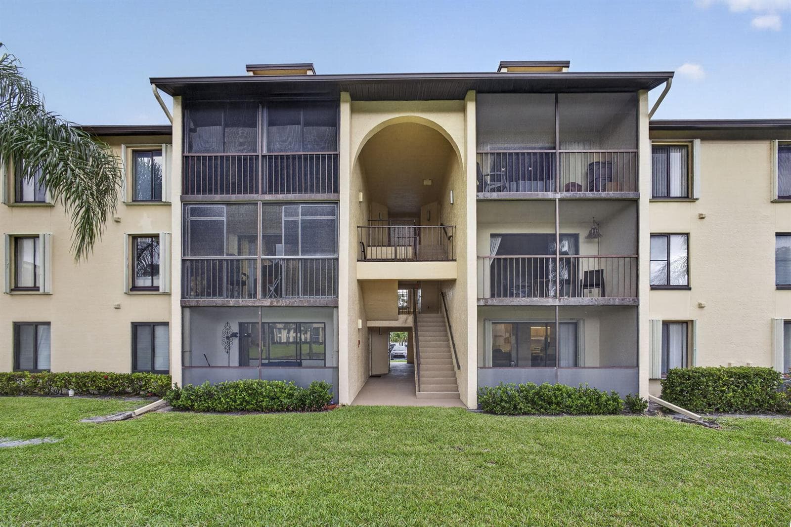 812 Sky Pine Way # G1, FL 33415 photo 3