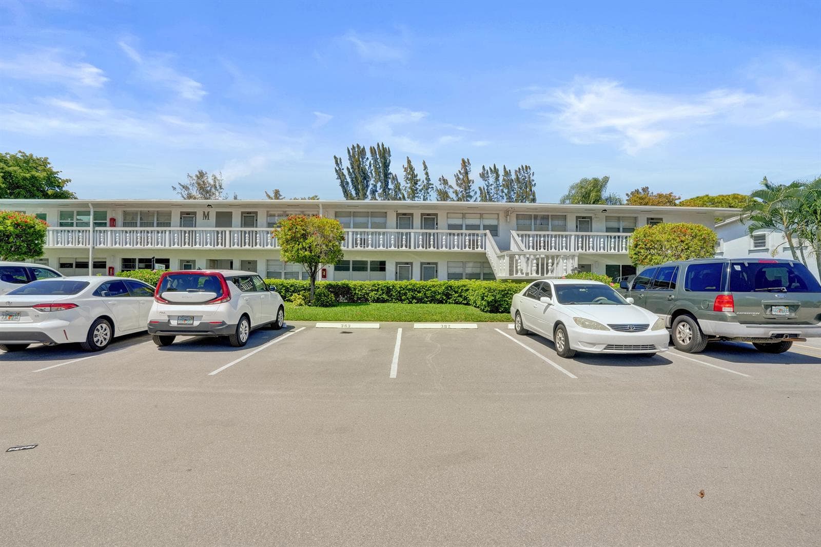 392 Durham Circle # M, Deerfield Beach, FL 33442 photo 2