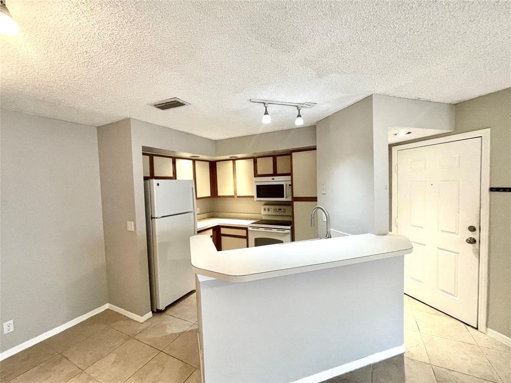 3350 N Pinewalk Dr Drive N # 1413, Margate, FL 33063 photo 5