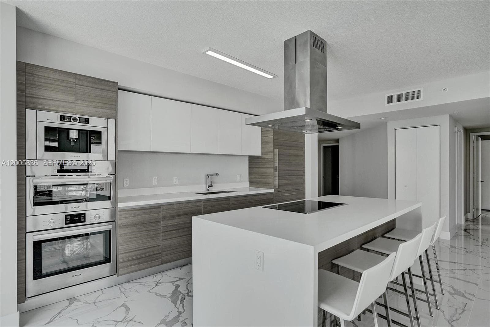 330 Sunny Isles Blvd # 5-2207, Sunny Isles Beach, FL 33160 photo 4
