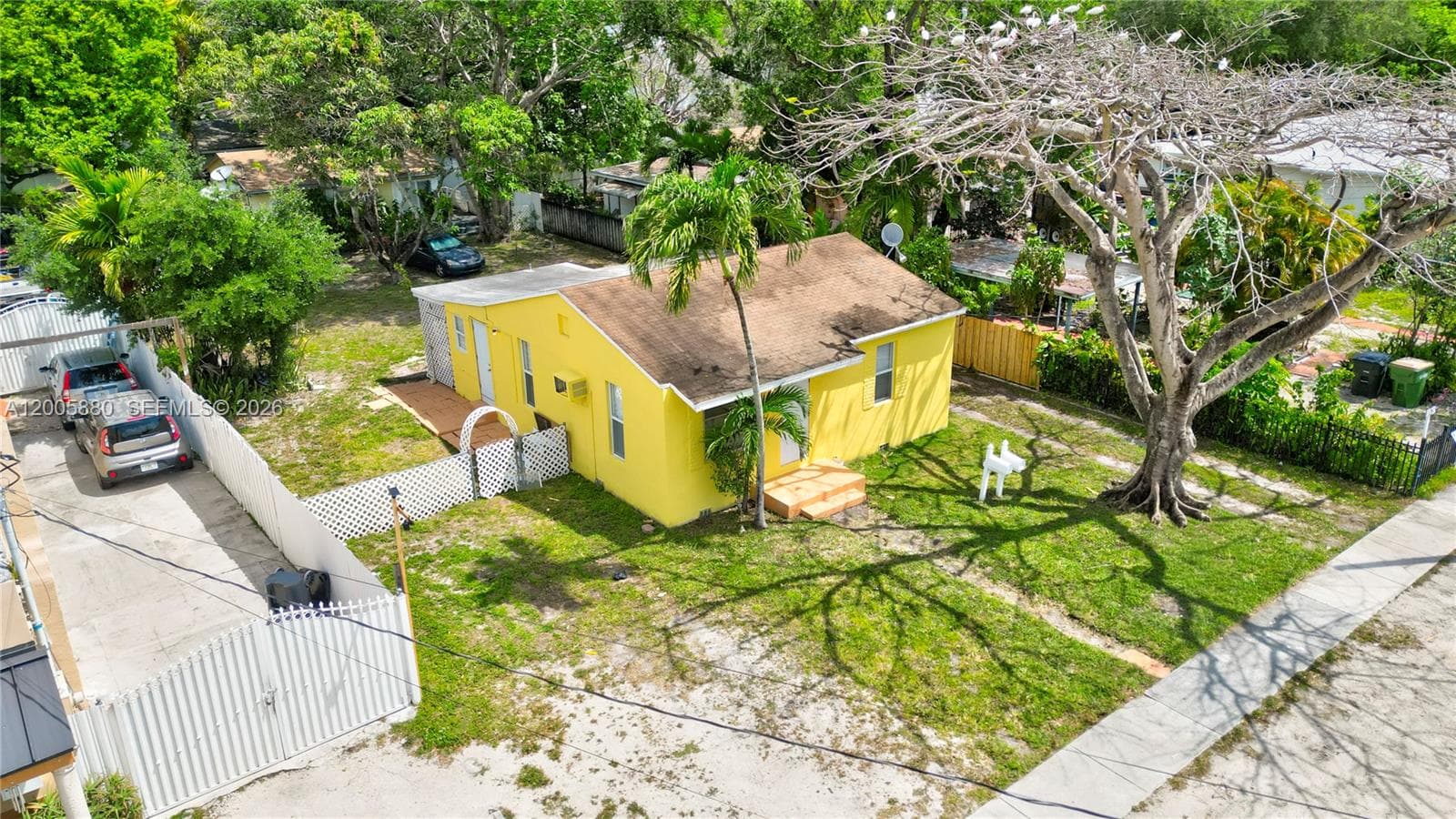 1085 NE 128th St # FRONT, North Miami, FL 33161 photo 4