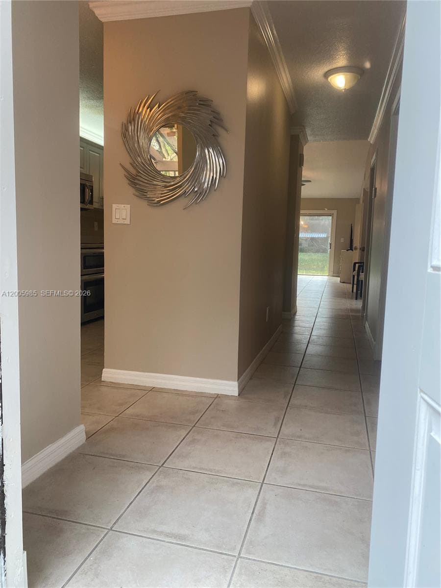 803 SW 119th Way, Davie, FL 33325 photo 3