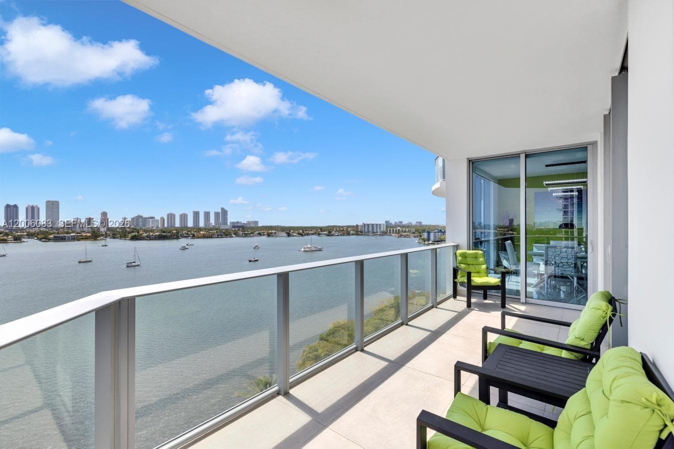 Marina Palms Yacht Club & Residences photo 2
