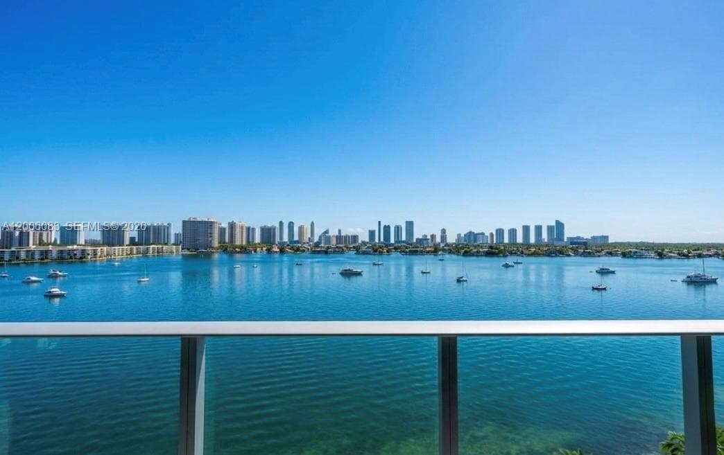 Marina Palms Yacht Club & Residences photo 4