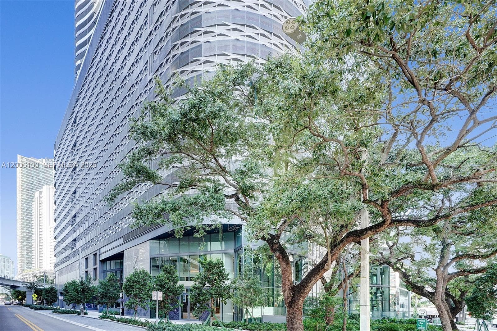 1000 Brickell Plaza # PH5106, Miami, FL 33131