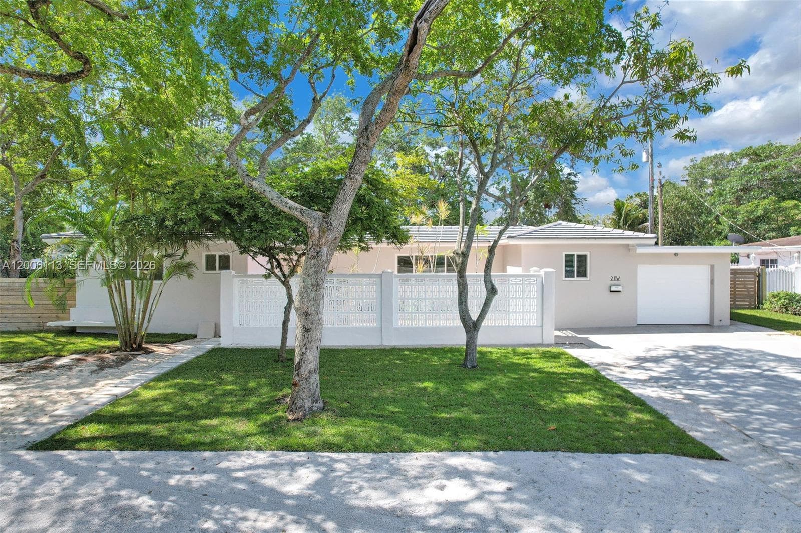 2 NW 89th St, El Portal, FL 33150 photo 4