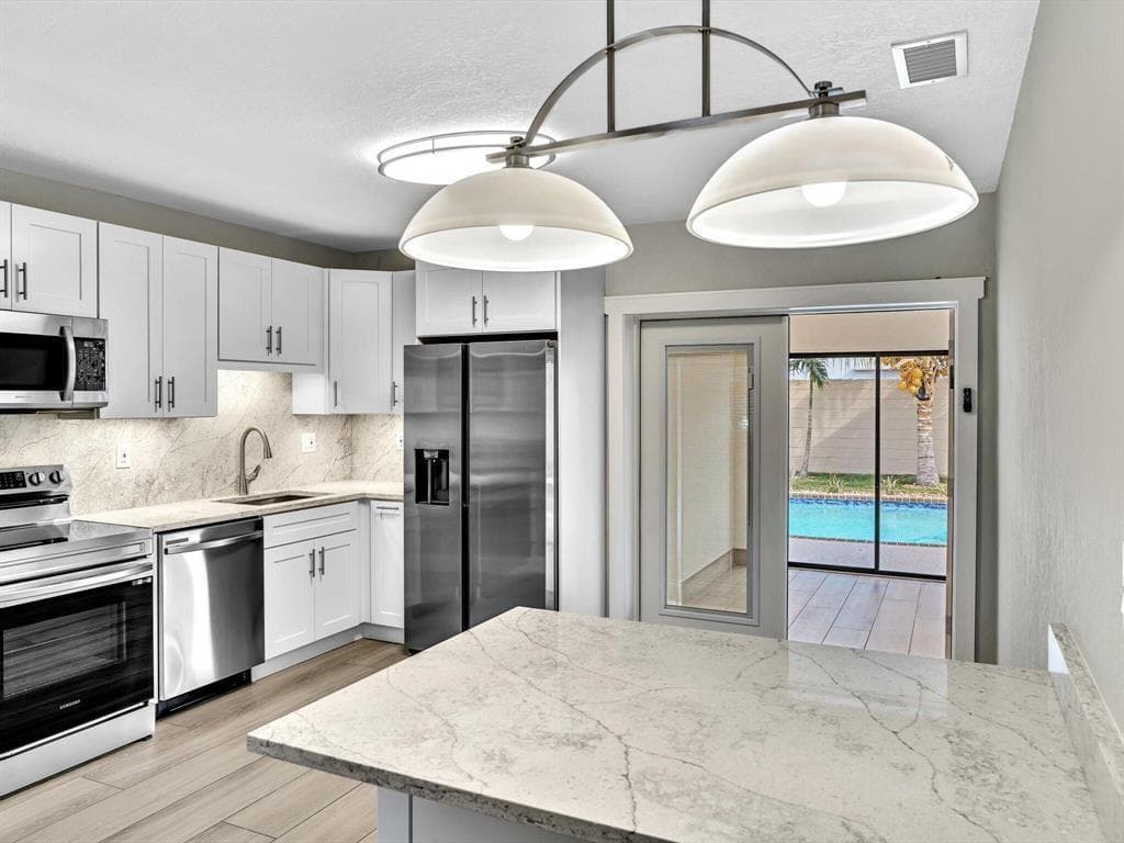 541 NE 18th Street, Boca Raton, FL 33432 photo 5