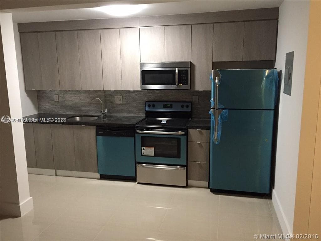 4110 NW 79th Ave # 1B, Doral, FL 33166