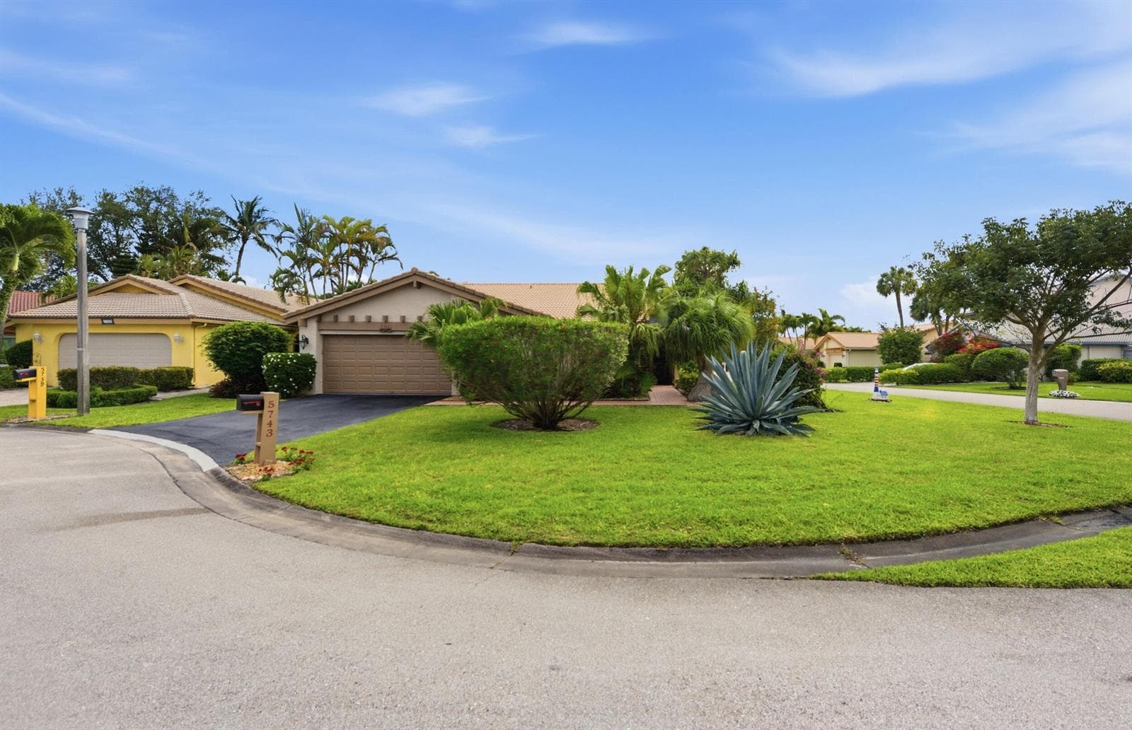 5743 Lakeview Mews Drive, Boynton Beach, FL 33437 photo 4