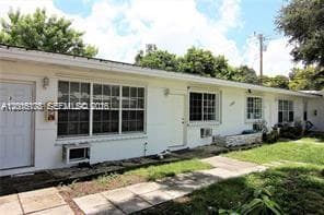 190 NE 90th St # #1, El Portal, FL 33138 photo 3